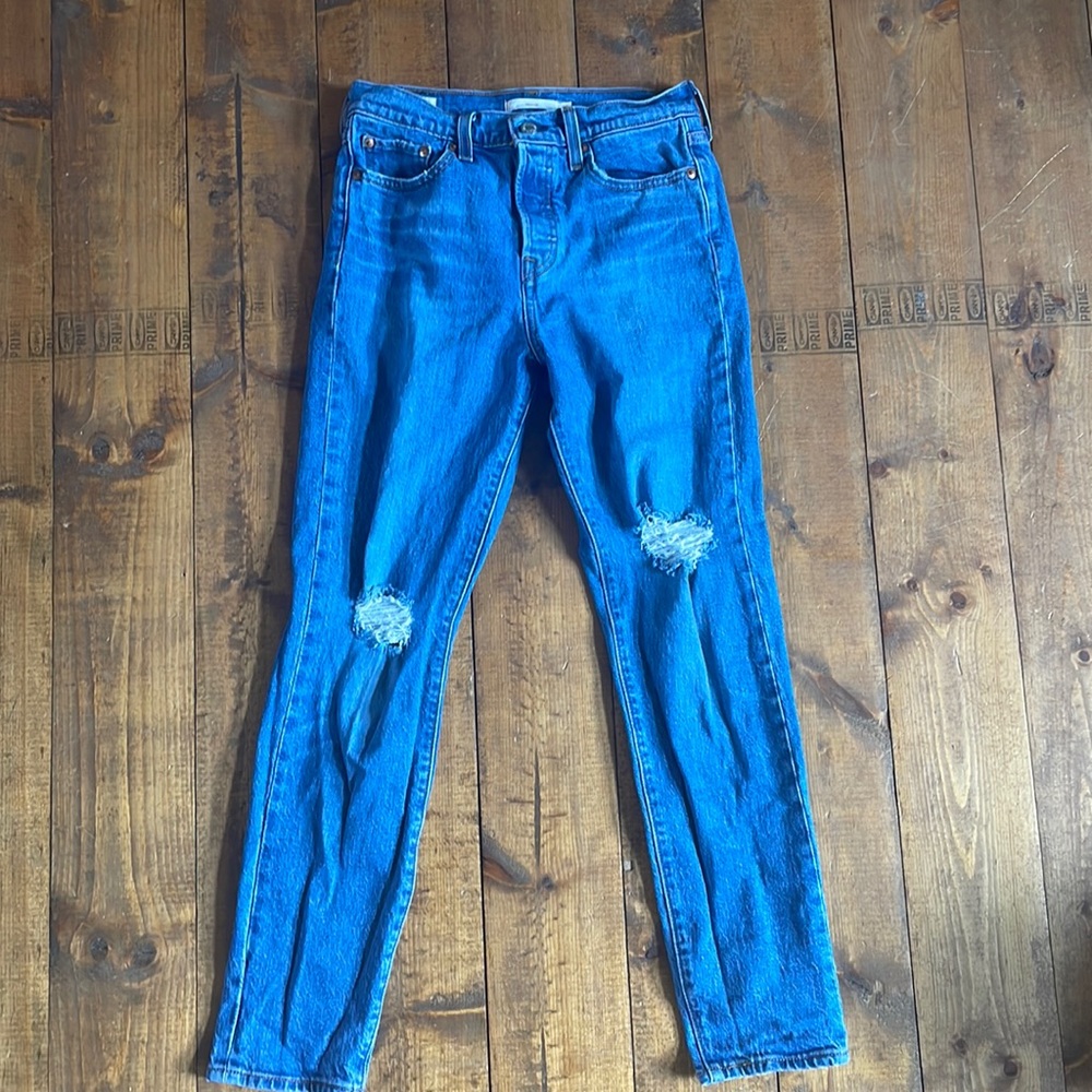 Women’s Levi’s Jeans Size 26 Wedgie